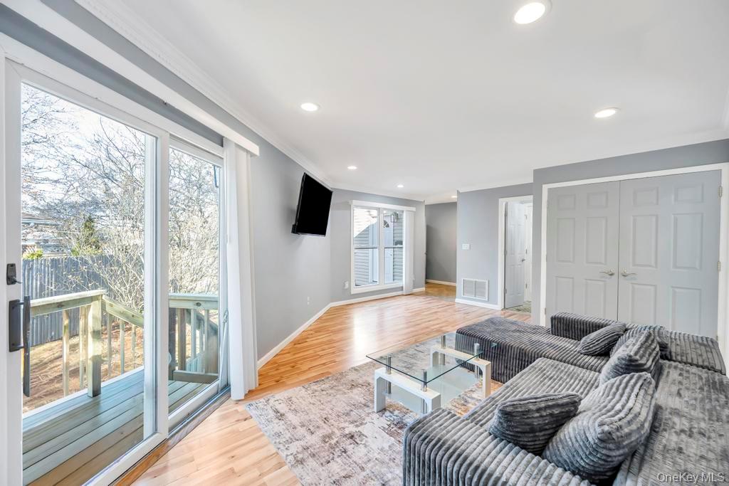 10 Westwind Drive, Bohemia, NY 11716