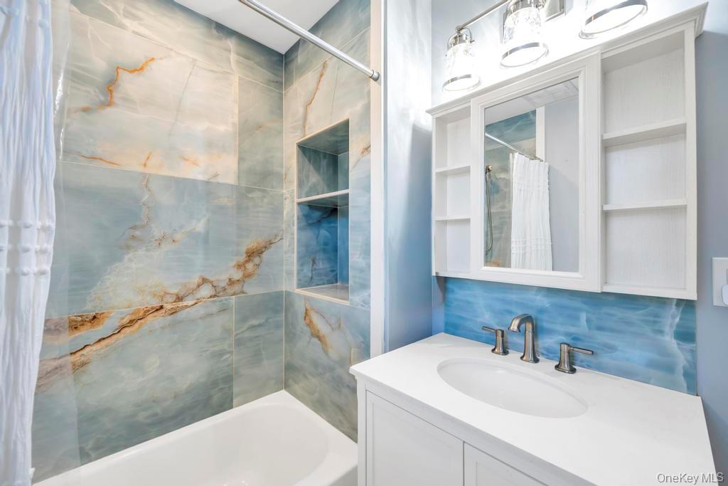 10 Westwind Drive, Bohemia, NY 11716