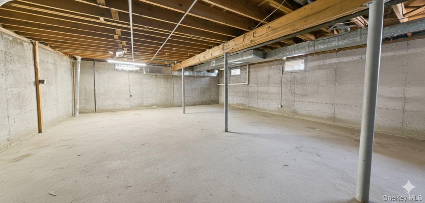 10 Westwind Drive, Bohemia, NY 11716