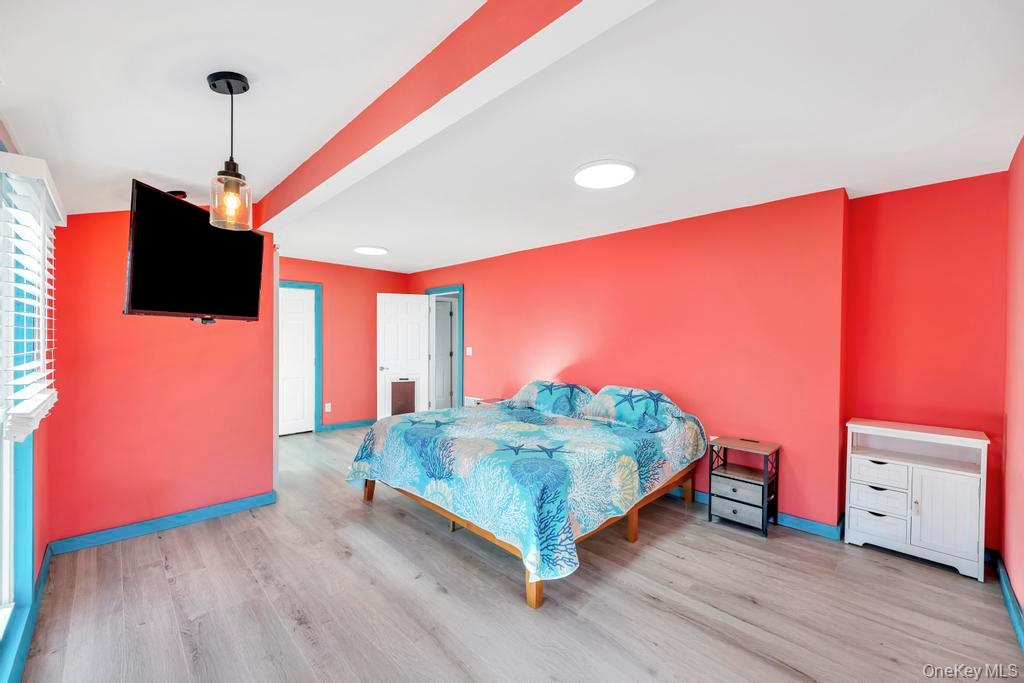 10 Westwind Drive, Bohemia, NY 11716