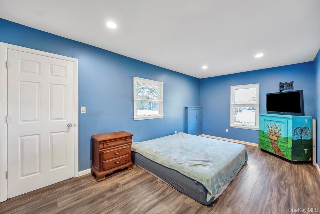 10 Westwind Drive, Bohemia, NY 11716