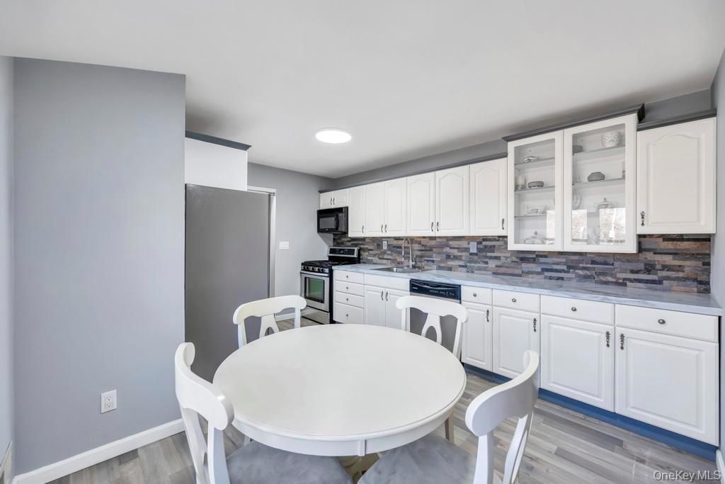 10 Westwind Drive, Bohemia, NY 11716