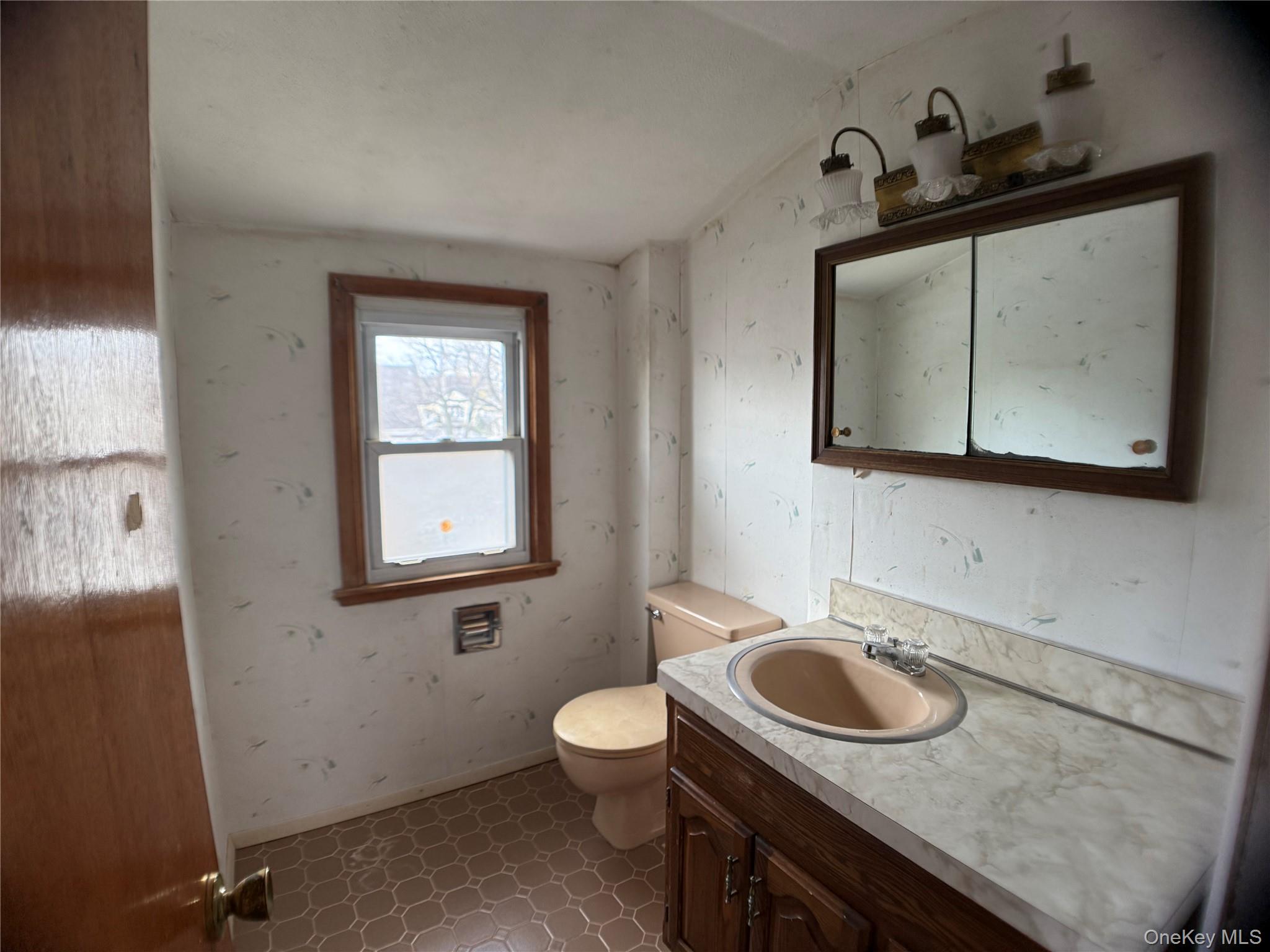 1927 Franklin Road, Valley Stream, NY 11580