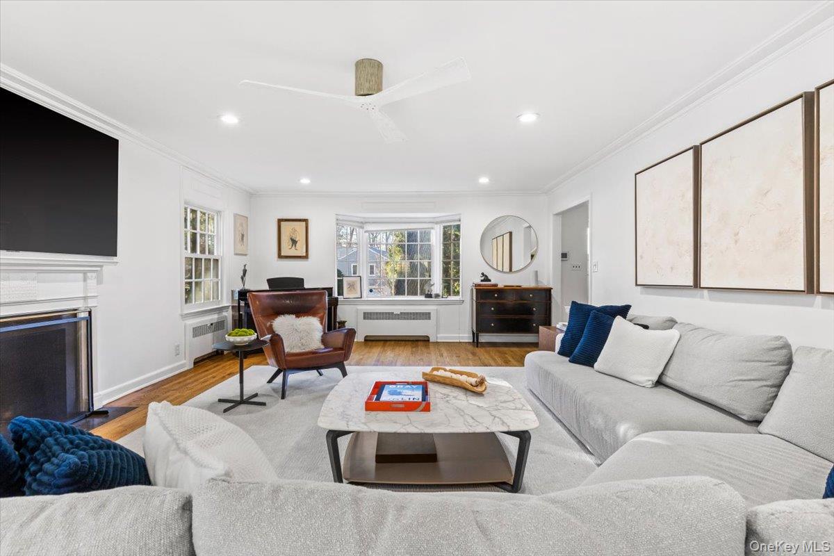 3 Chalford Lane, Scarsdale, NY 10583