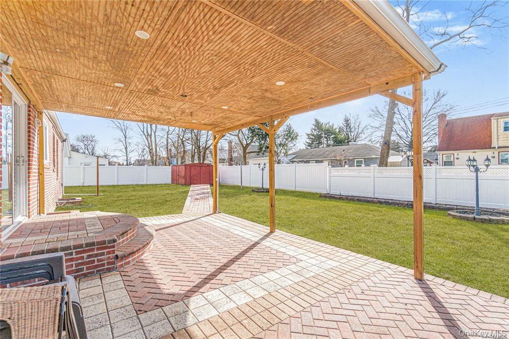 820 Southern Parkway, Uniondale, NY 11553