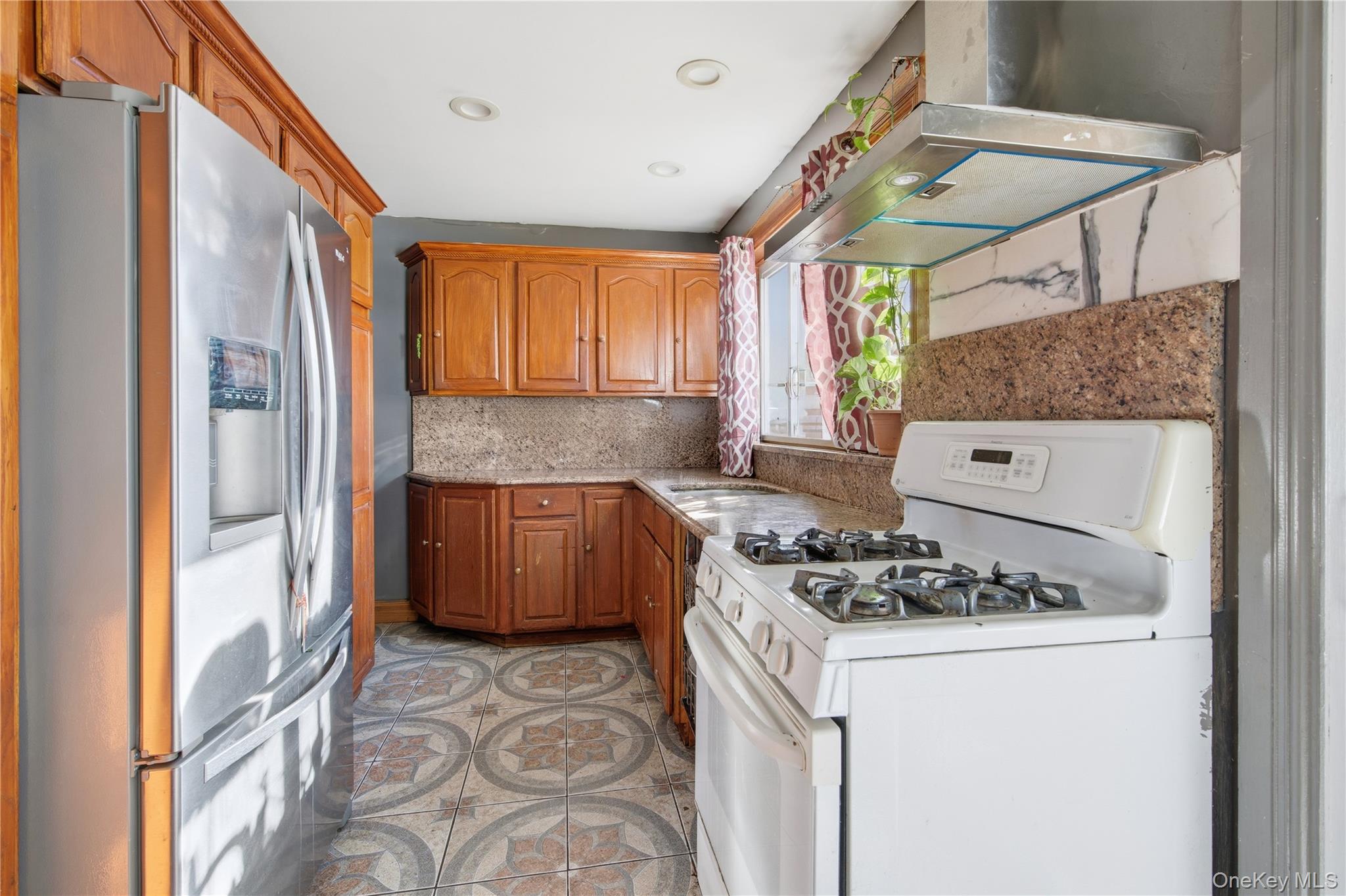 820 Southern Parkway, Uniondale, NY 11553