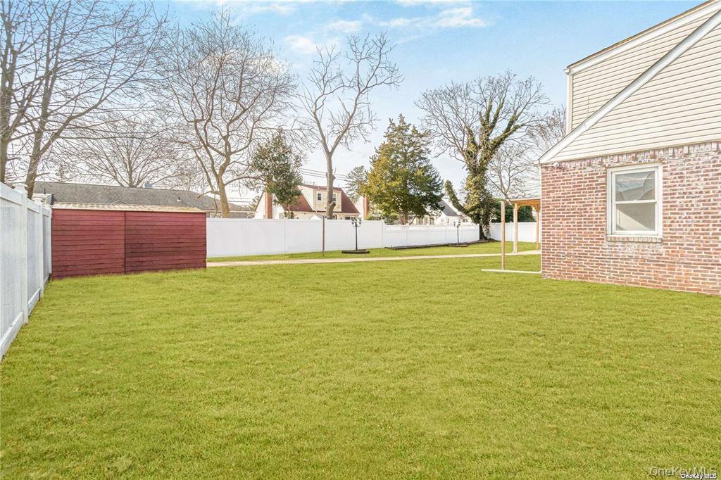 820 Southern Parkway, Uniondale, NY 11553