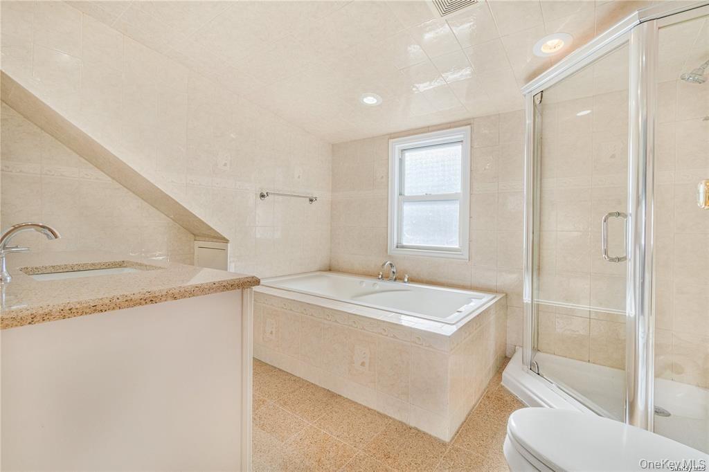 820 Southern Parkway, Uniondale, NY 11553