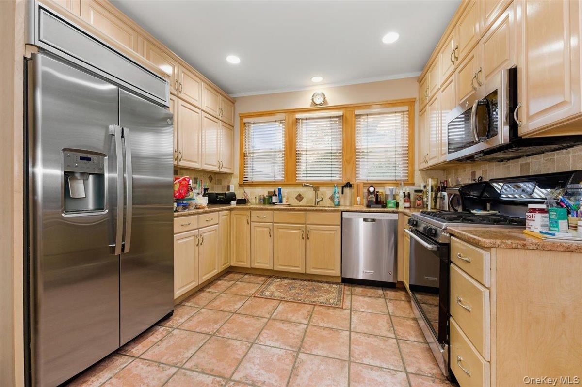 26 Carman Avenue, Cedarhurst, NY 11516