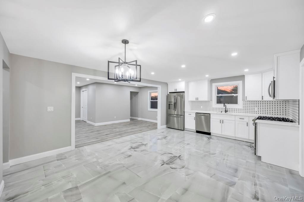 27 Ash Street, Central Islip, NY 11722