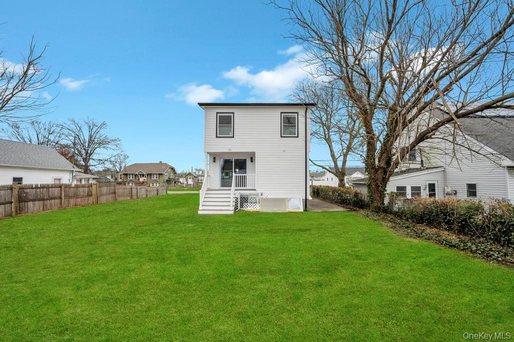 751 S Hickory Street, Lindenhurst, NY 11757