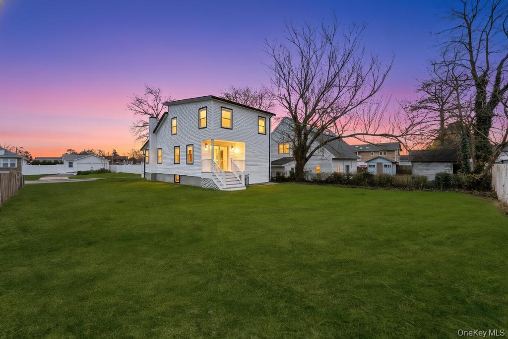 751 S Hickory Street, Lindenhurst, NY 11757