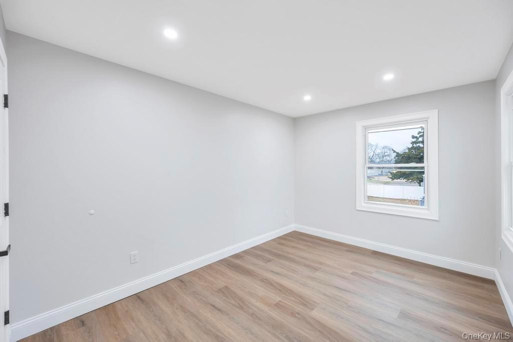 751 S Hickory Street, Lindenhurst, NY 11757