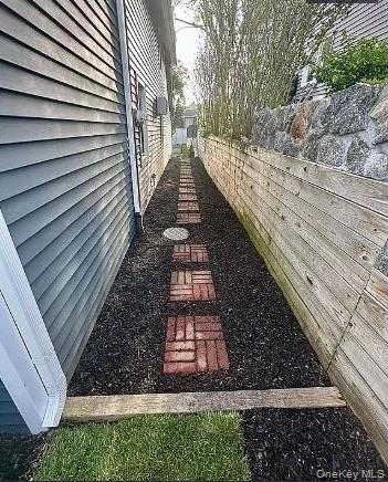 14 Maple Street, Glenwood Landing, NY 11547