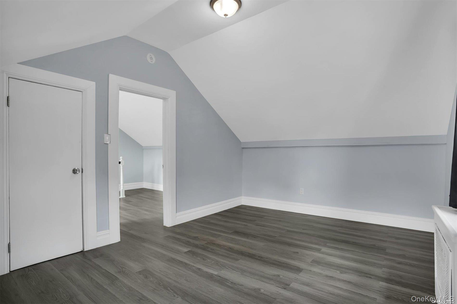 14 Maple Street, Glenwood Landing, NY 11547