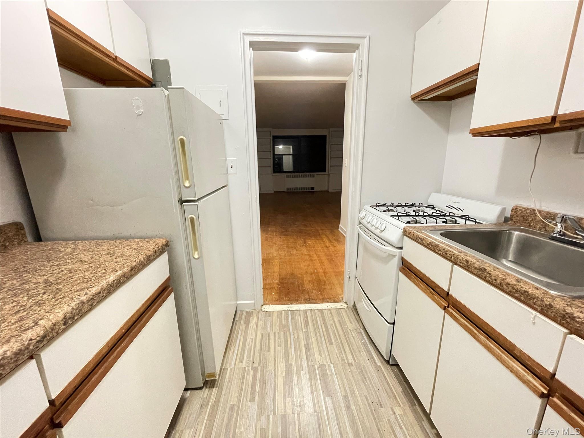 17 Rockledge Road # 2B, Hartsdale, NY 10530