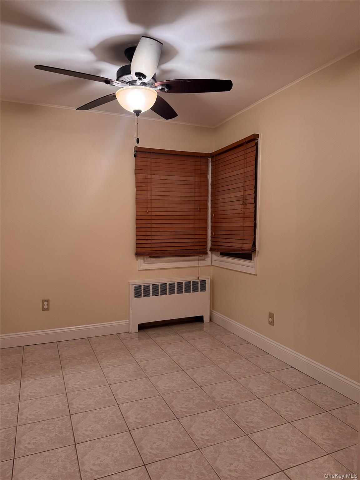 62 Warwick Road # Upper, Island Park, NY 11558