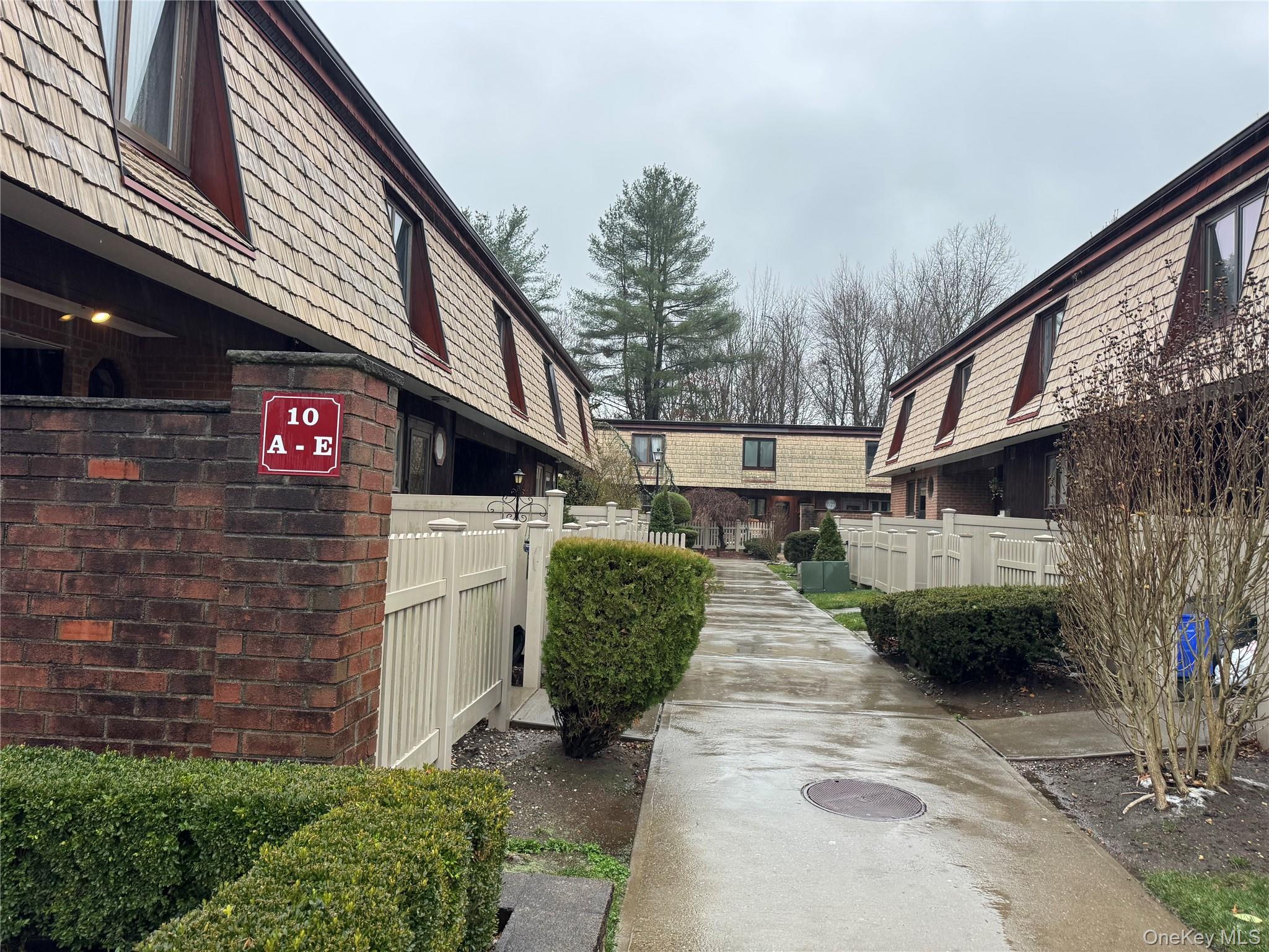 10 Heritage Drive # D, New City, NY 10956