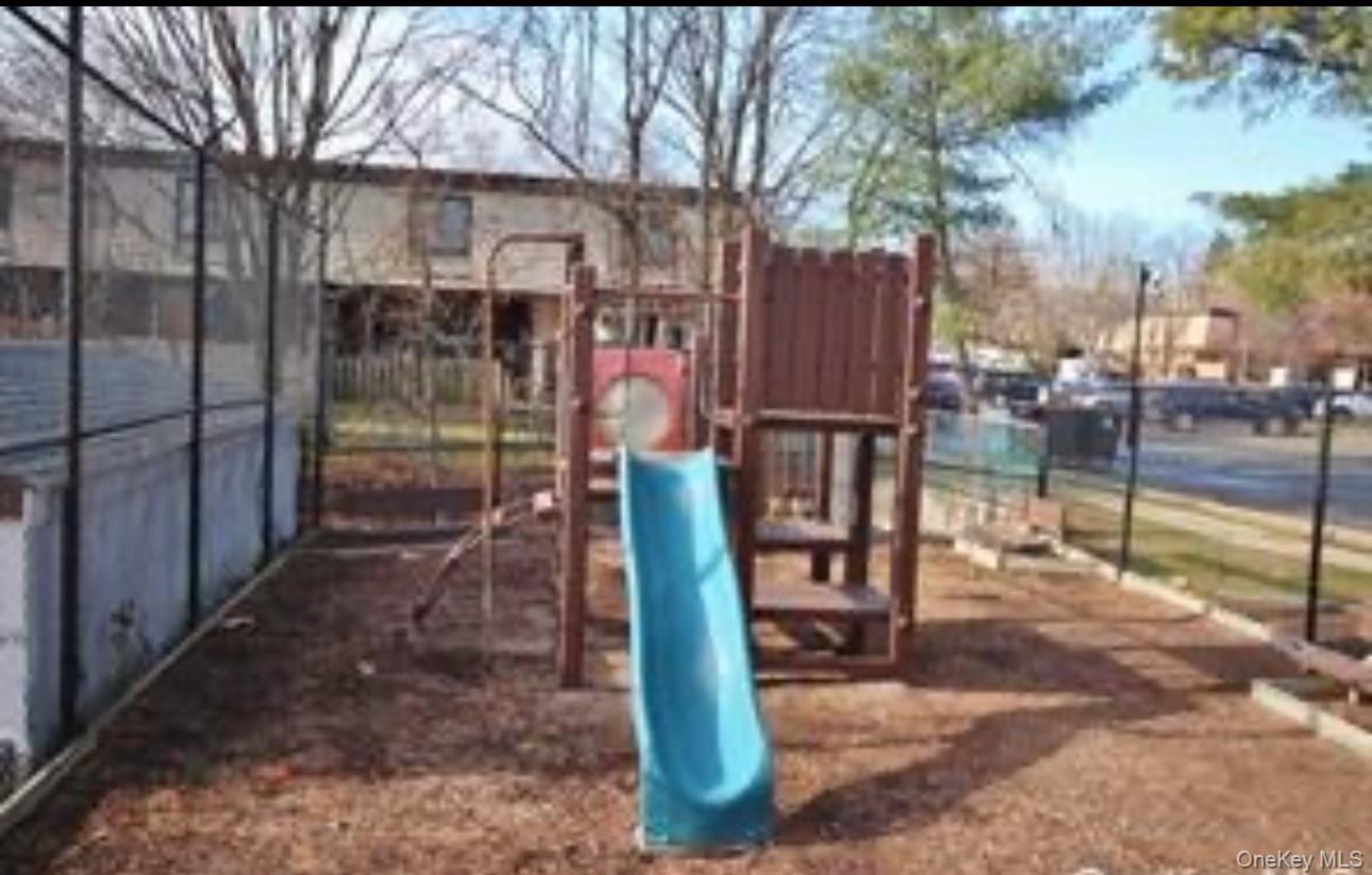 10 Heritage Drive # D, New City, NY 10956