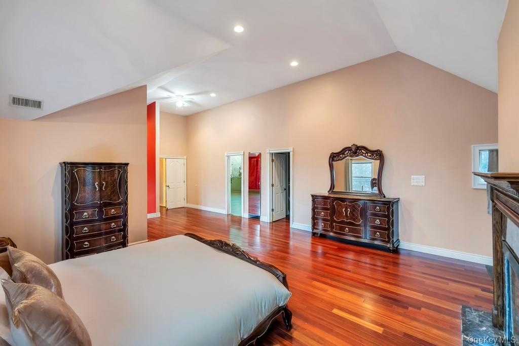 277 Clocks Boulevard, East Massapequa, NY 11758