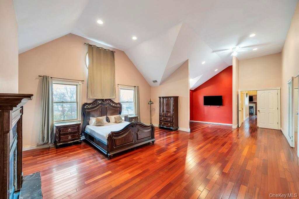 277 Clocks Boulevard, East Massapequa, NY 11758