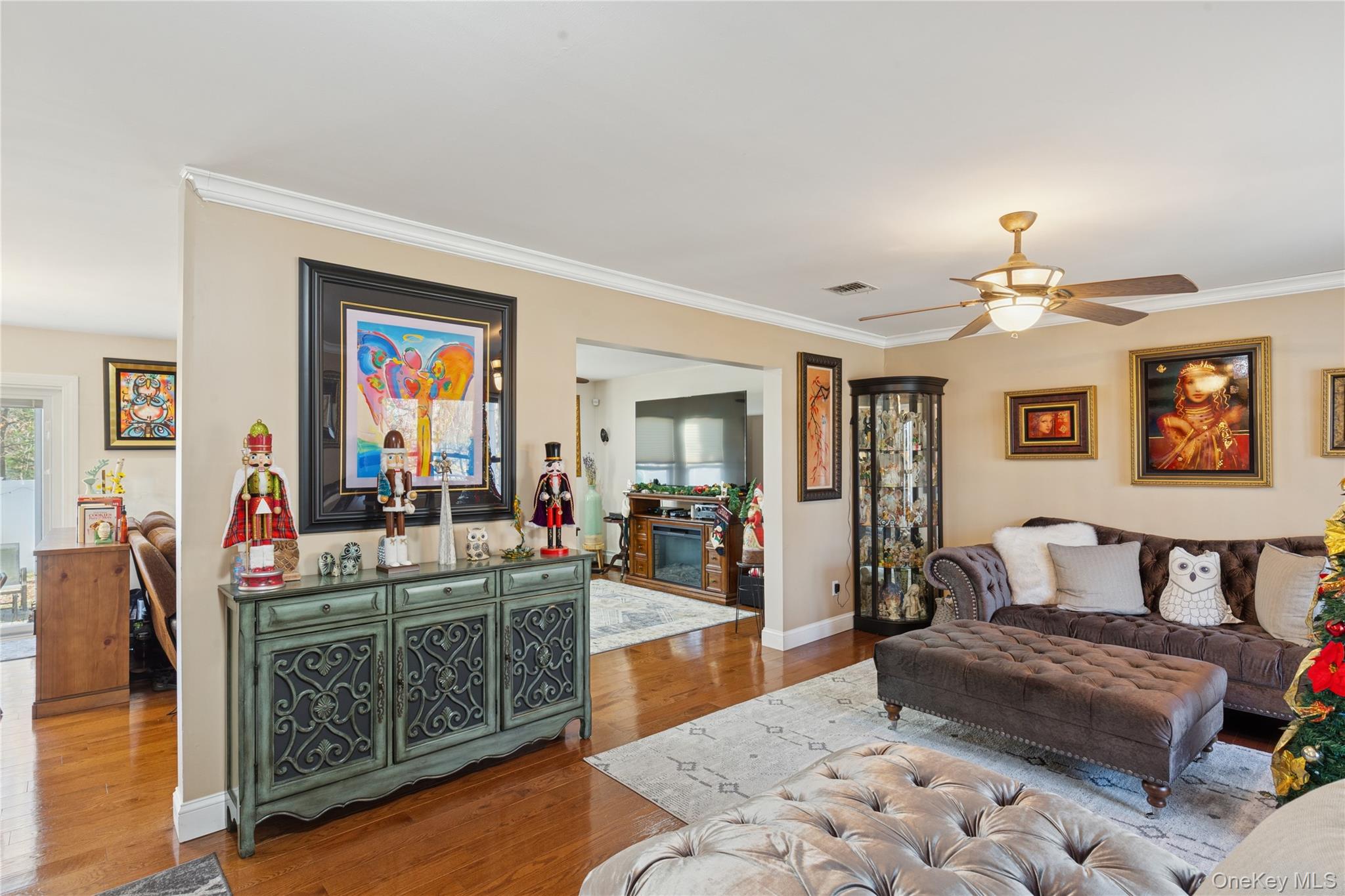 262 Walker Avenue, East Patchogue, NY 11772