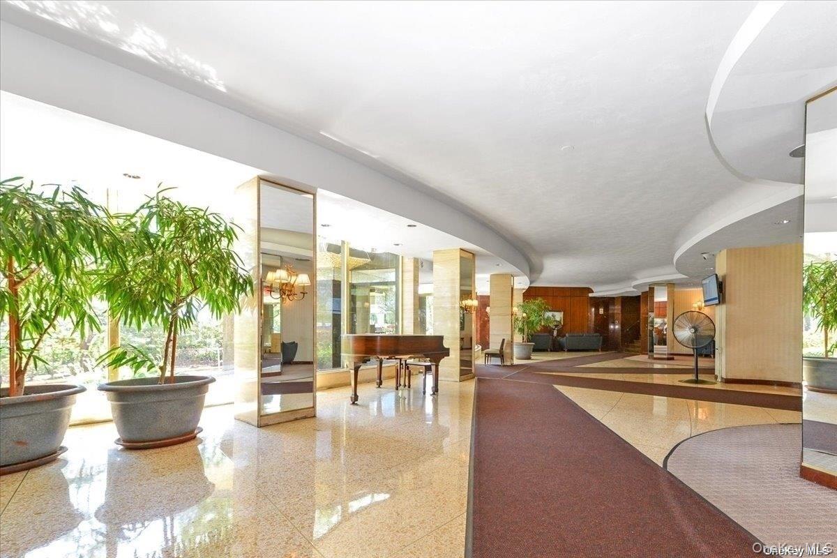 61-20 Grand Central Parkway # C303, Forest Hills, NY 11375