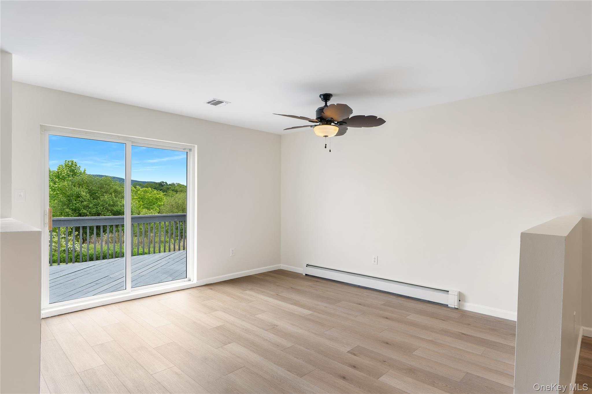 221 Tamerisk Lane, New Windsor, NY 12553