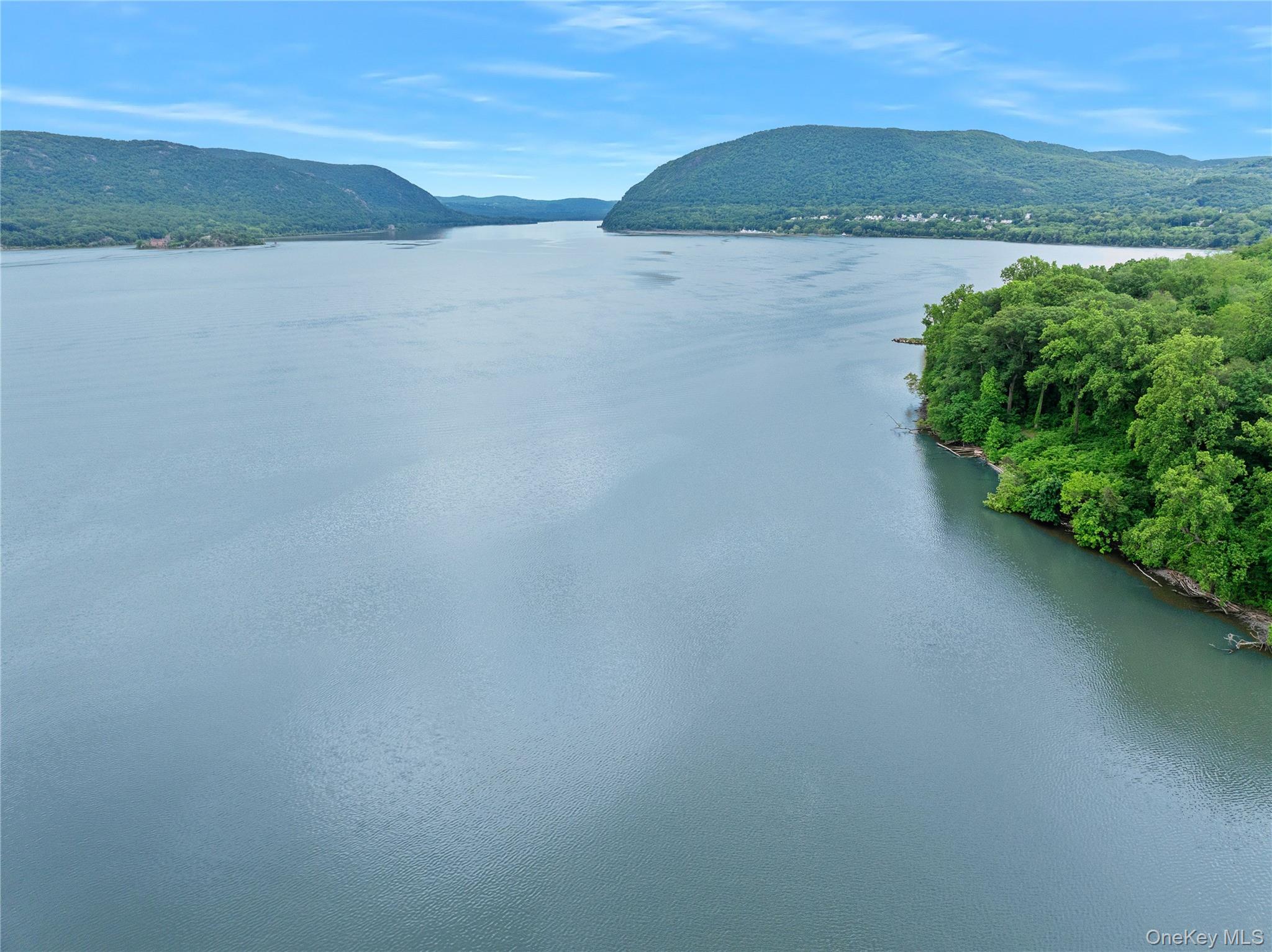 221 Tamerisk Lane, New Windsor, NY 12553