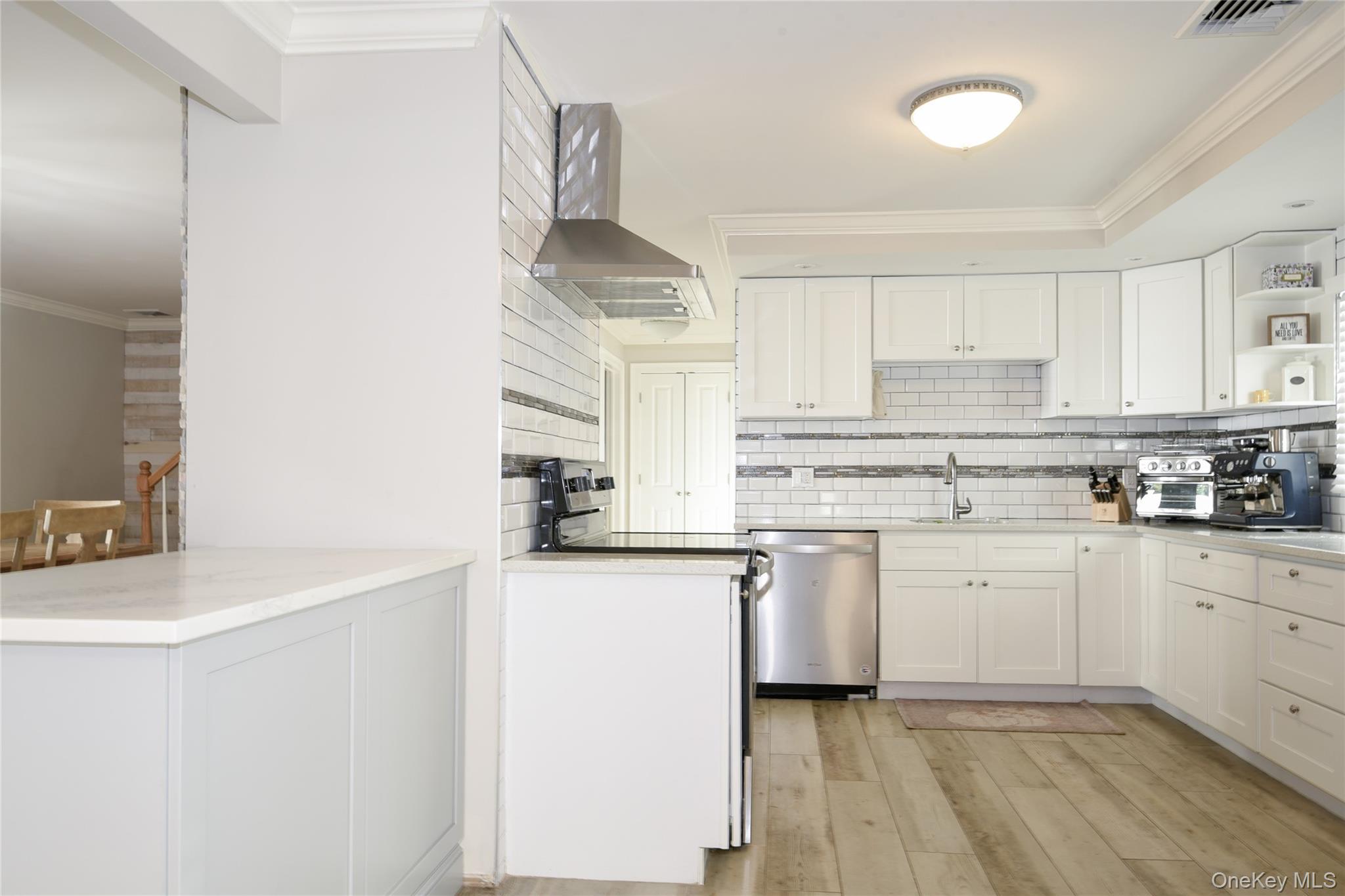 181 Friends Lane, Westbury, NY 11590