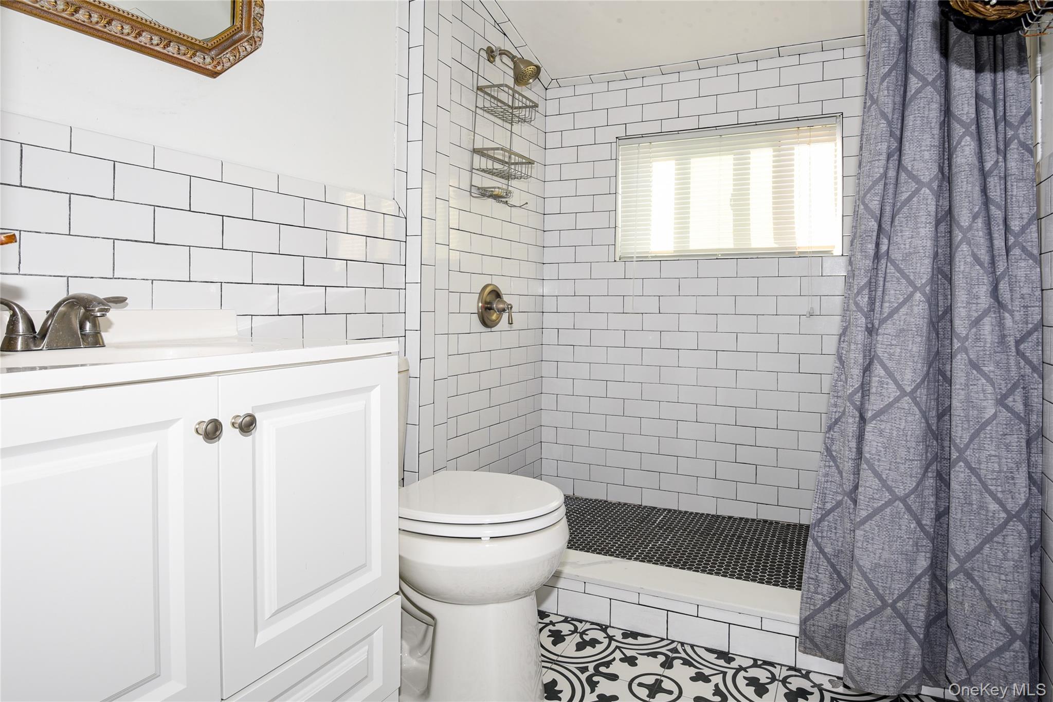 181 Friends Lane, Westbury, NY 11590