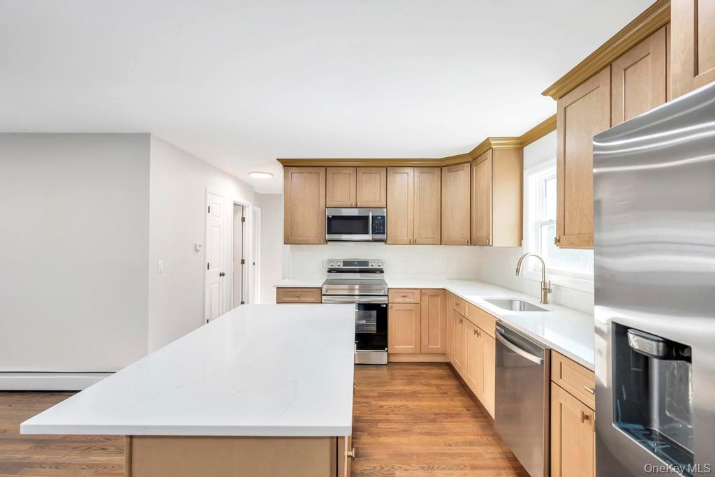 16 Columbus Avenue, Brentwood, NY 11717