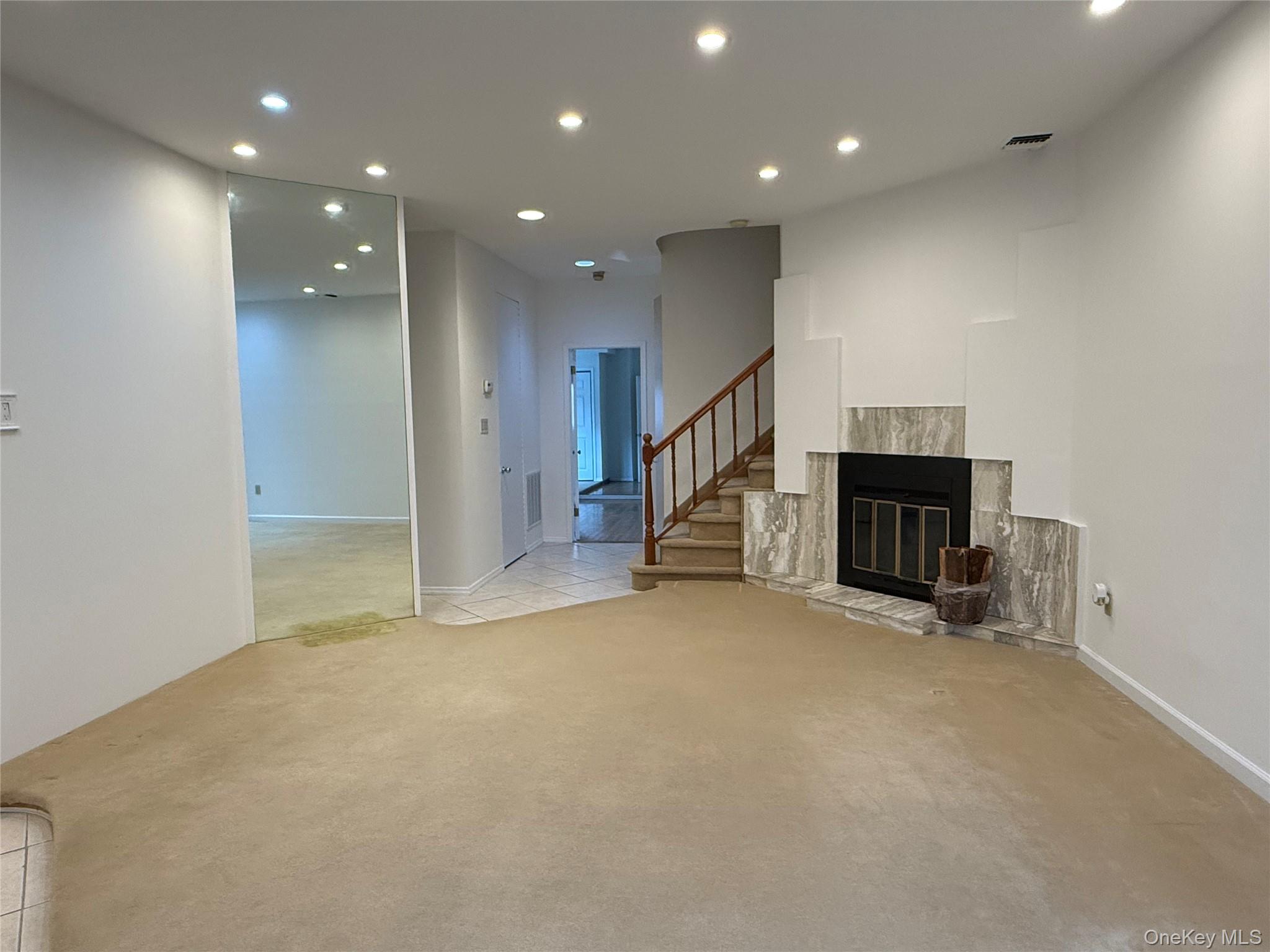 130 S Middle Neck Road # 2, Great Neck, NY 11021