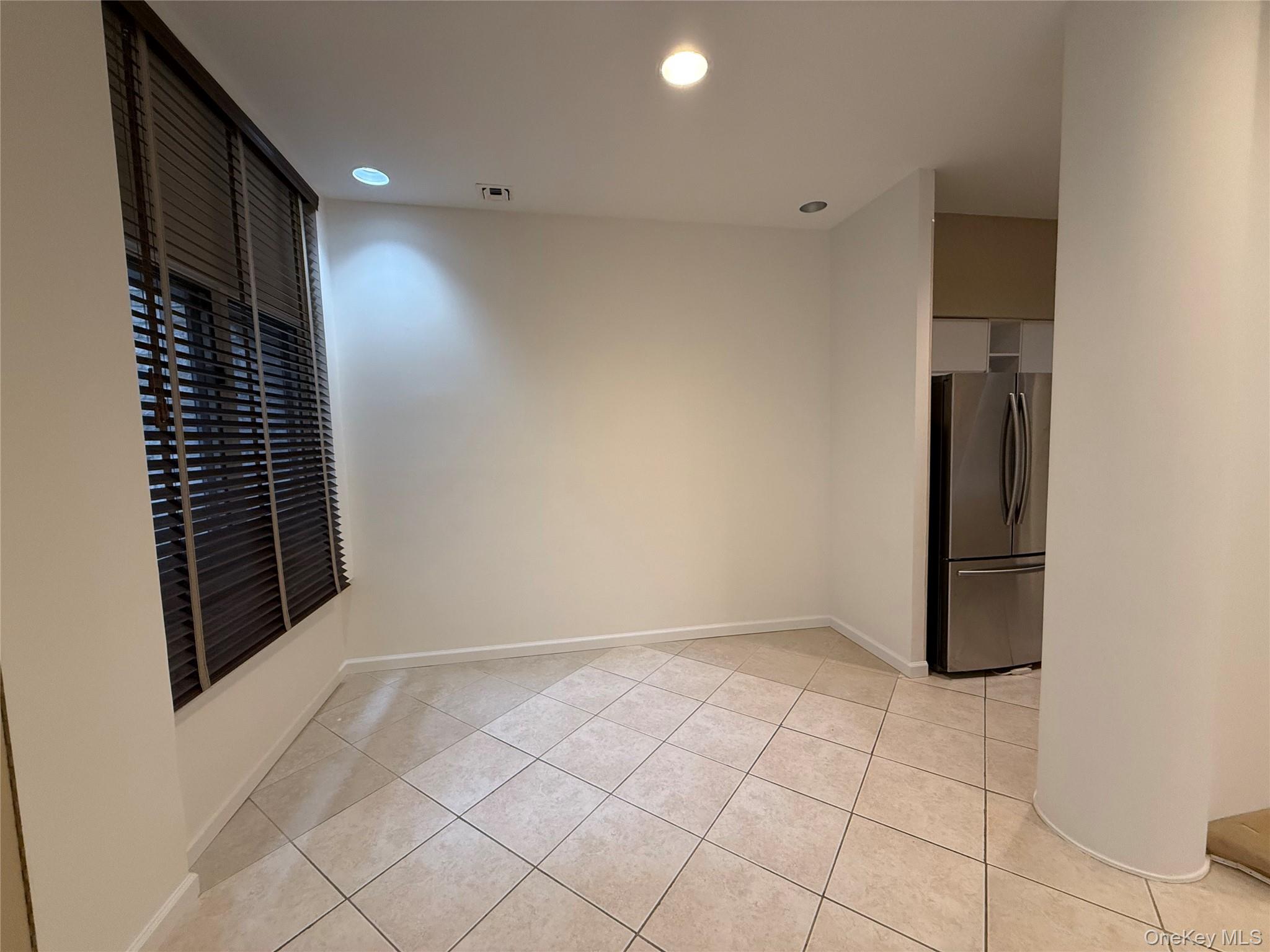 130 S Middle Neck Road # 2, Great Neck, NY 11021