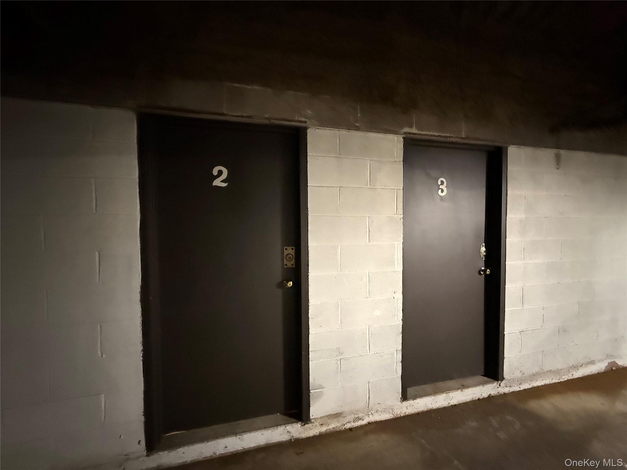 130 S Middle Neck Road # 2, Great Neck, NY 11021