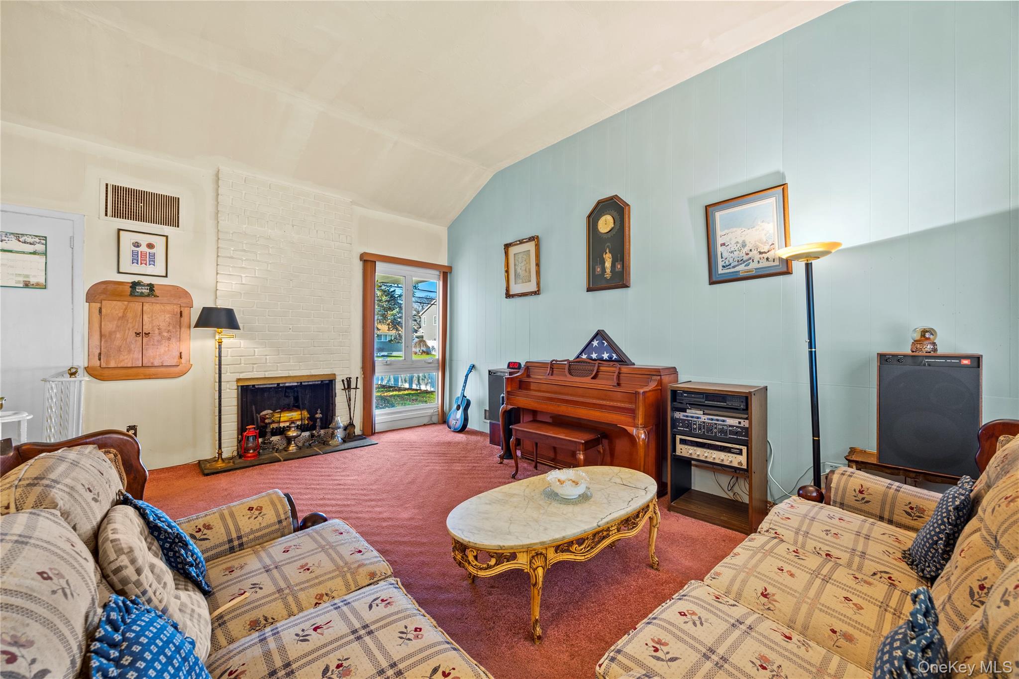 251 1st Avenue, Massapequa Park, NY 11762