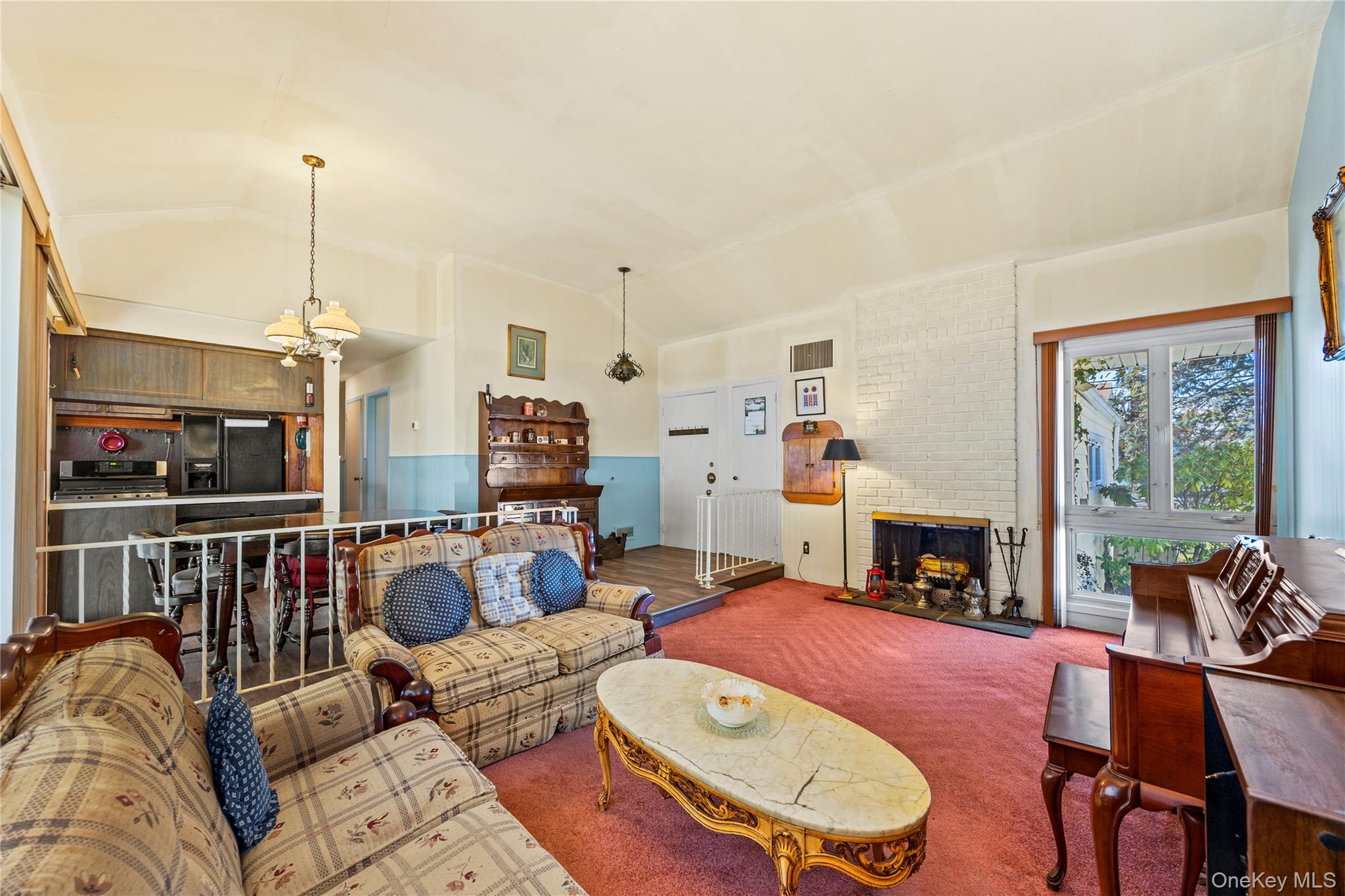 251 1st Avenue, Massapequa Park, NY 11762