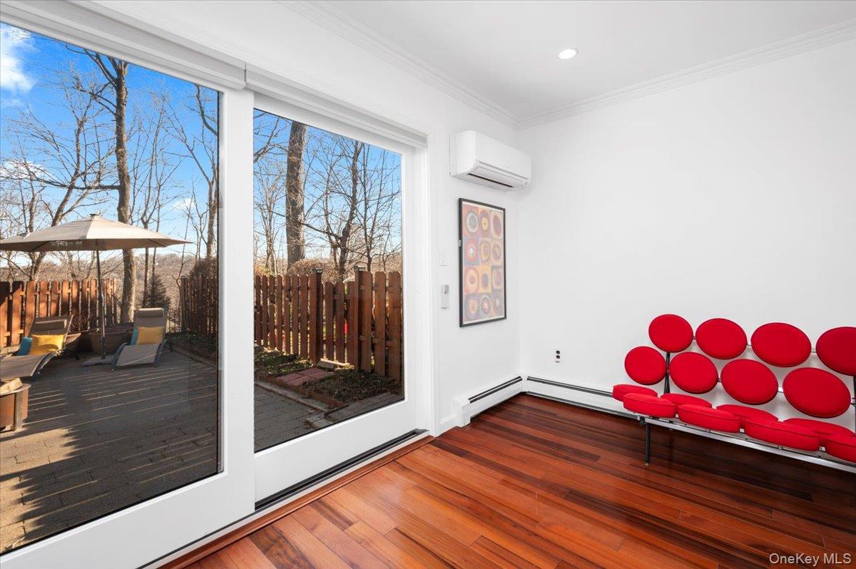 110 Round Hill Road, Dobbs Ferry, NY 10522