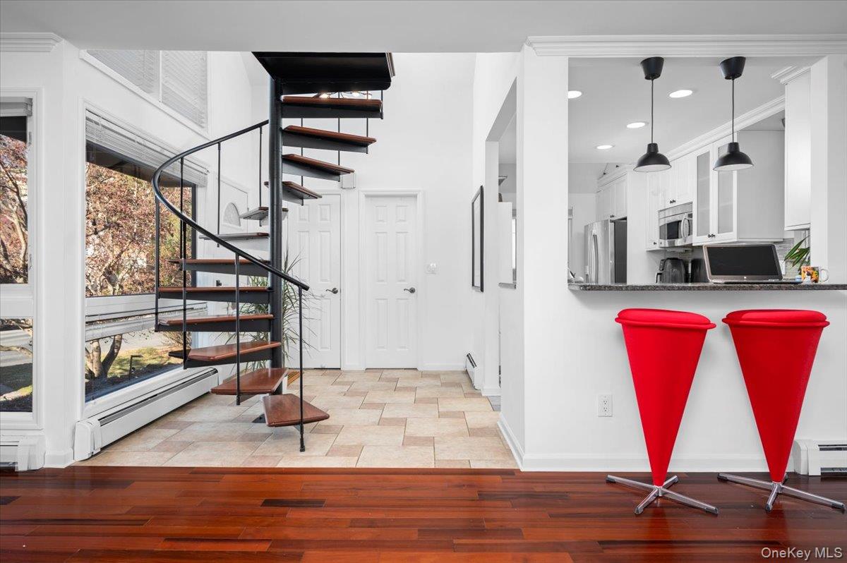 110 Round Hill Road, Dobbs Ferry, NY 10522