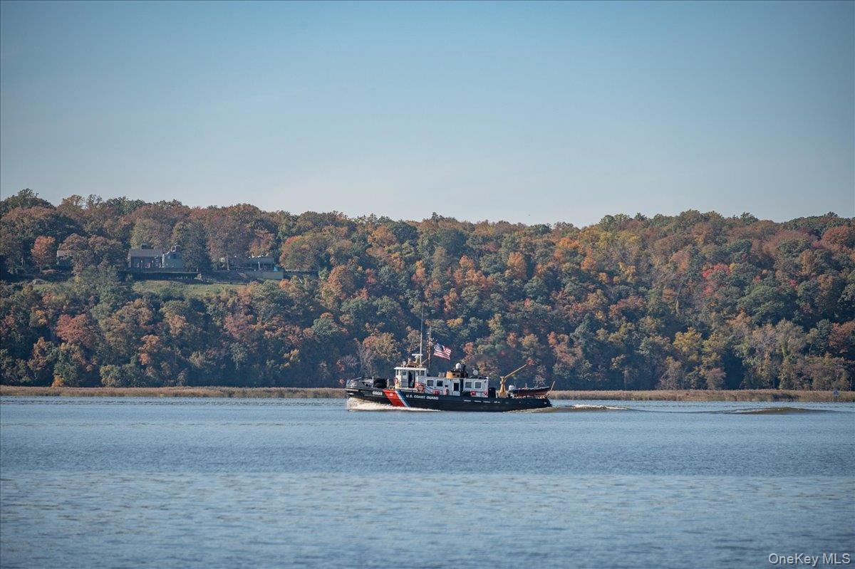 110 Round Hill Road, Dobbs Ferry, NY 10522