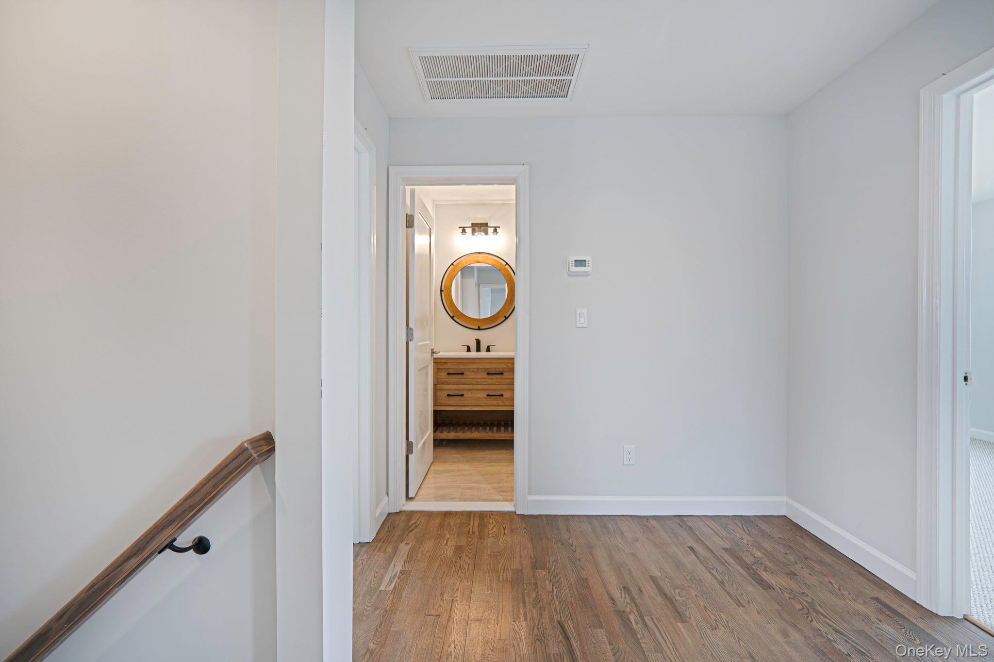 115 Riviera Parkway, Lindenhurst, NY 11757