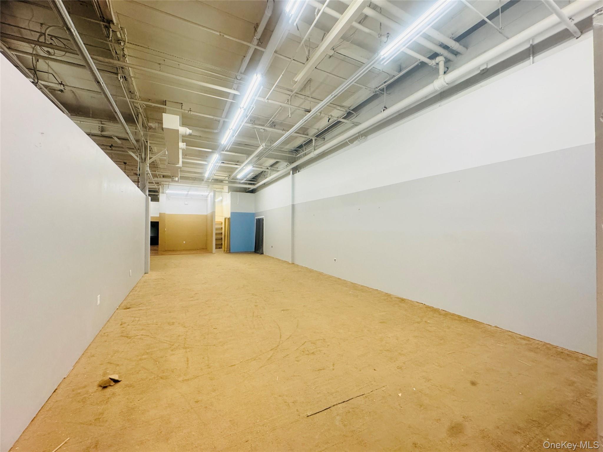 50 Schmitt Boulevard, Farmingdale, NY 11735