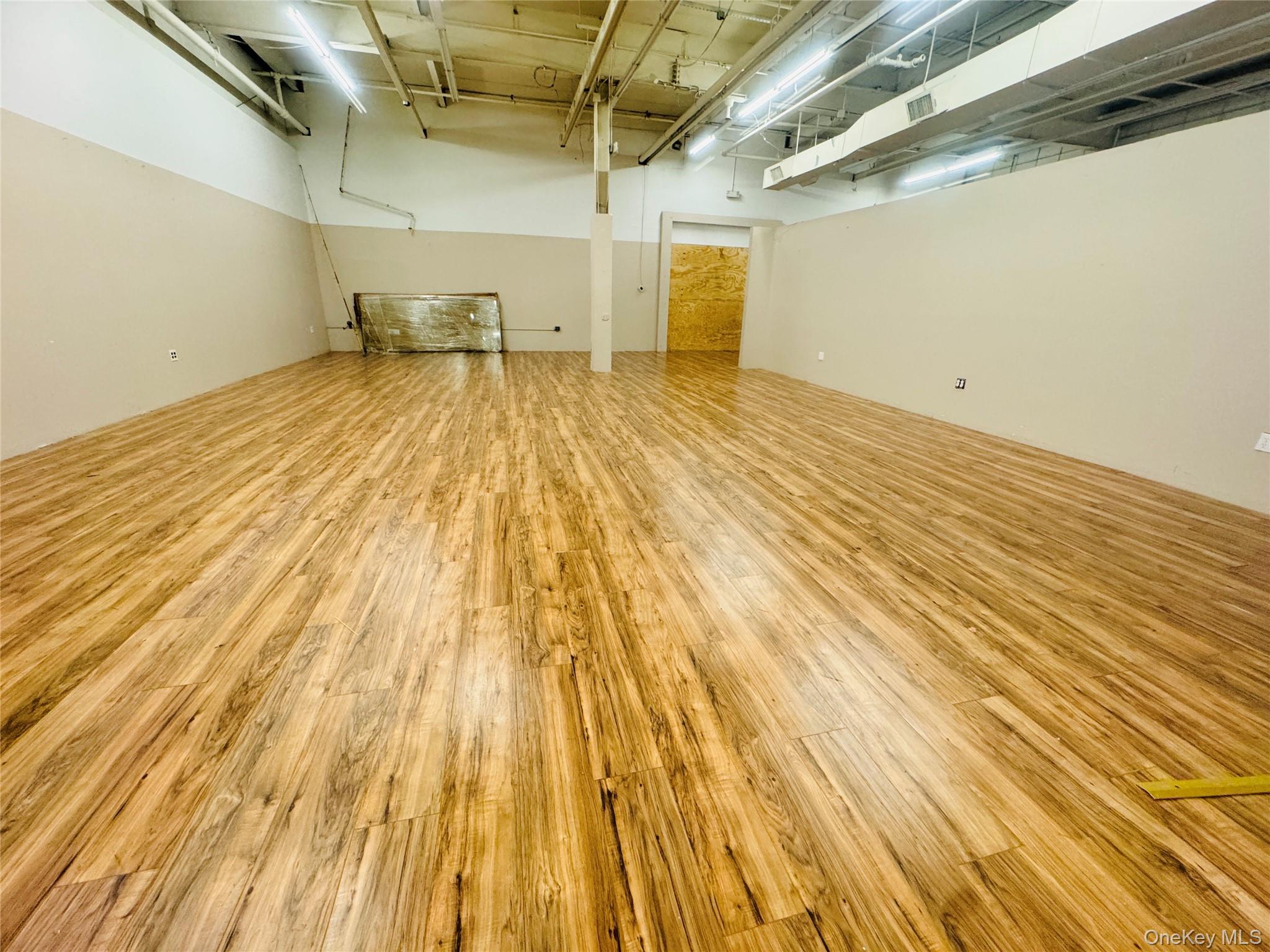 50 Schmitt Boulevard, Farmingdale, NY 11735