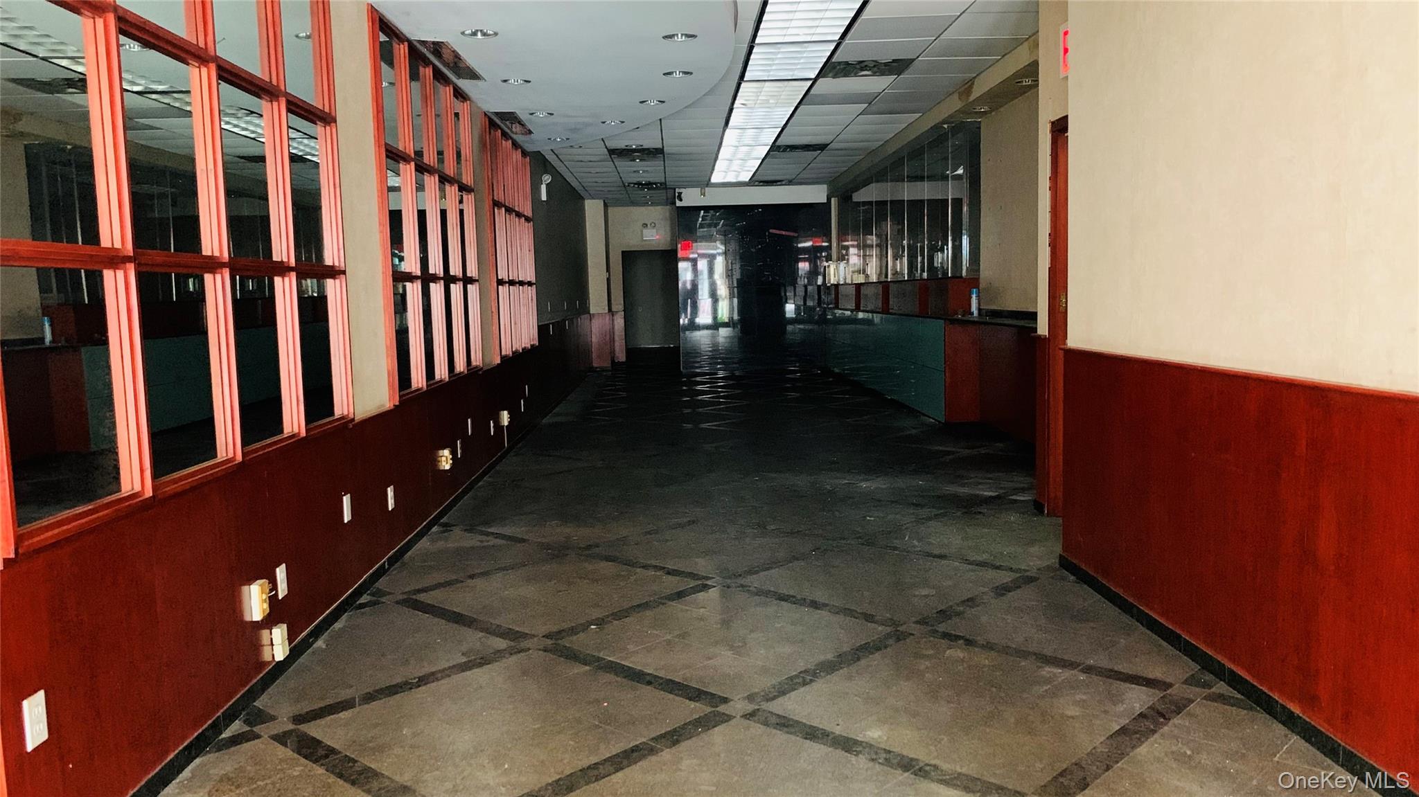 13681 Roosevelt Avenue, Flushing, NY 11354