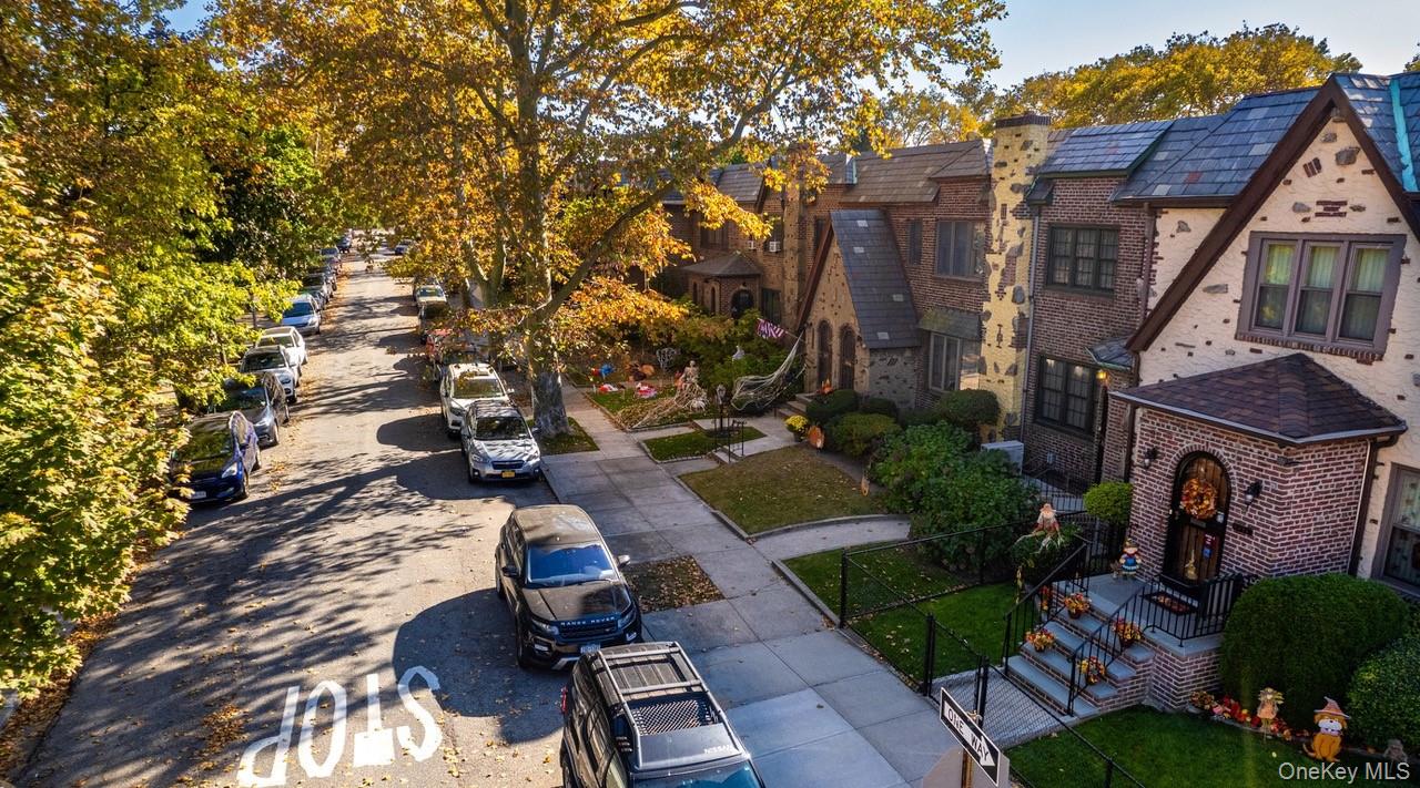 64-68 83 Place, Middle Village, NY 11379