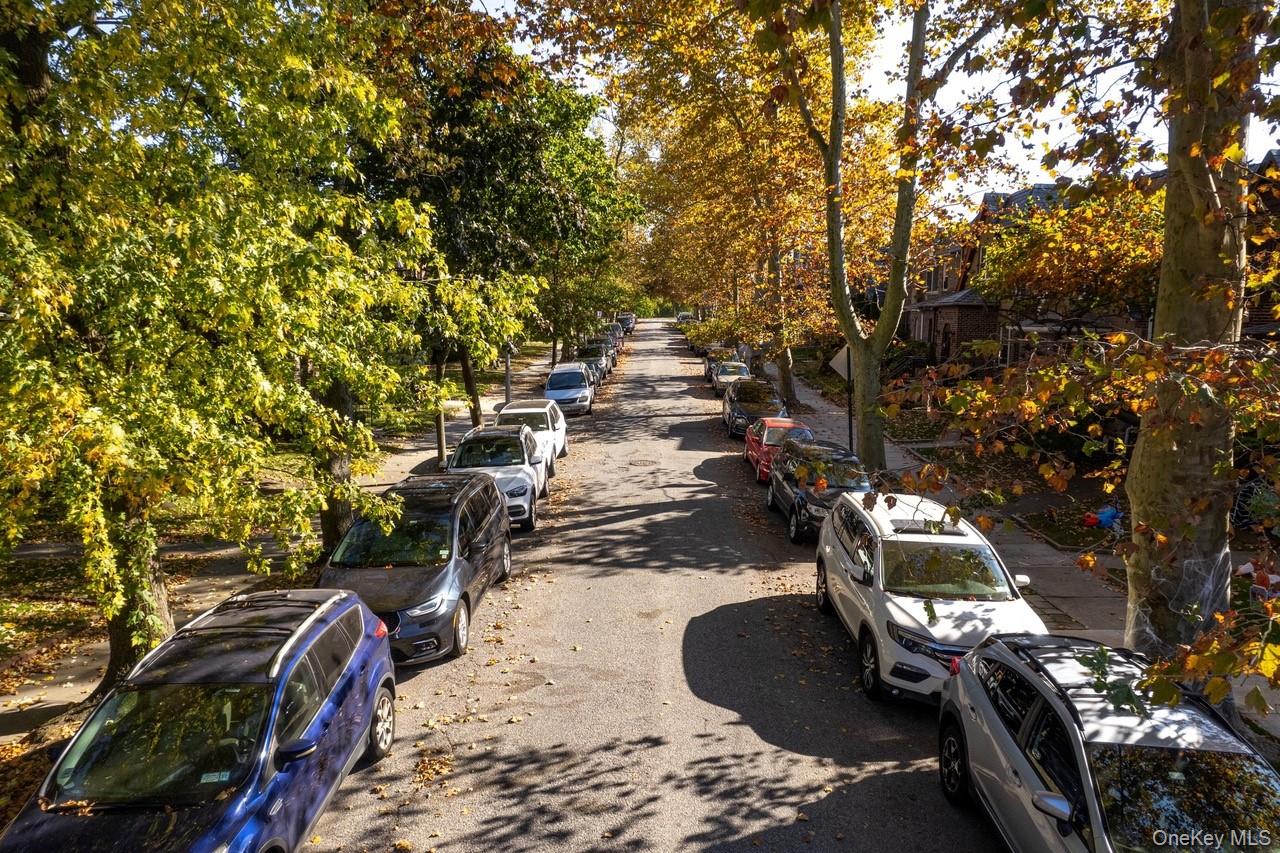 64-68 83 Place, Middle Village, NY 11379