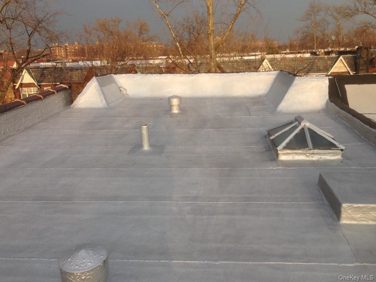 64-68 83 Place, Middle Village, NY 11379