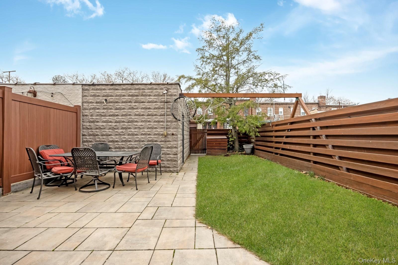 64-68 83 Place, Middle Village, NY 11379