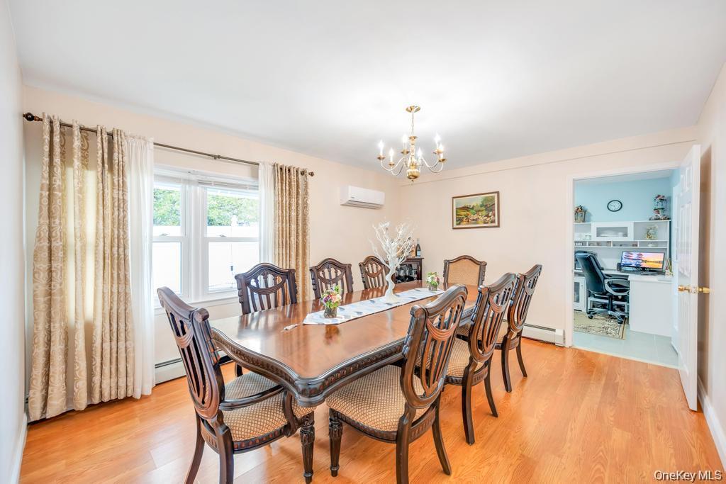 46 Hardy Lane, Westbury, NY 11590