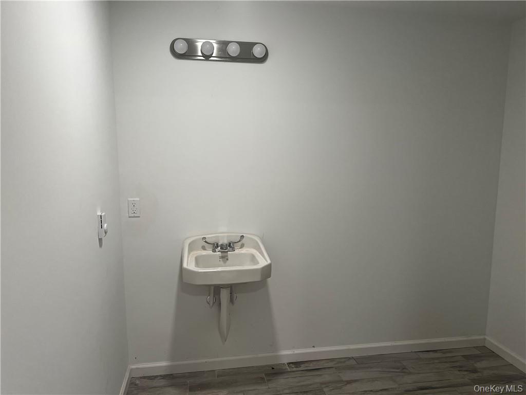 21 Boniface Drive, Pine Bush, NY 12566